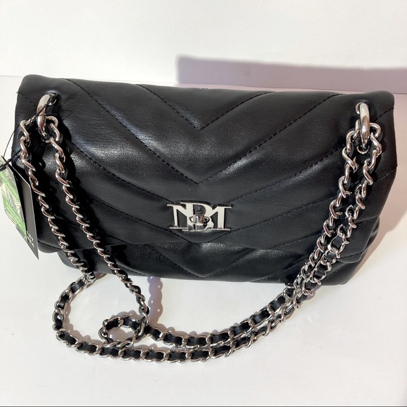 NWT Badgley Mischka Black Quilted bag w/letter lock - Picture 13 of 15